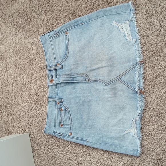 Size 4 American Eagle Denim Mini Skirt - Picture 1 of 8